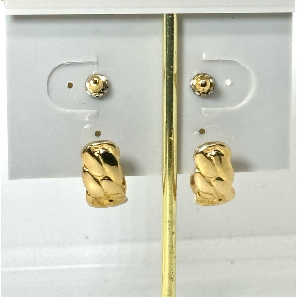 Vintage Gold & Mint Enamel Drop Earrings by Lilly’s - Classic & Elegant … - Picture 6 of 10